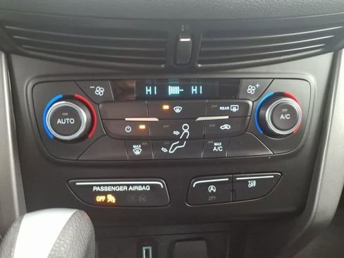 Certified 2017 Ford Escape SE image 21