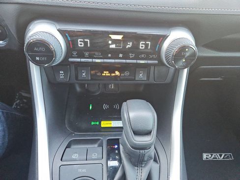 Used 2024 Toyota RAV4 XLE w/ Convenience Package image 28