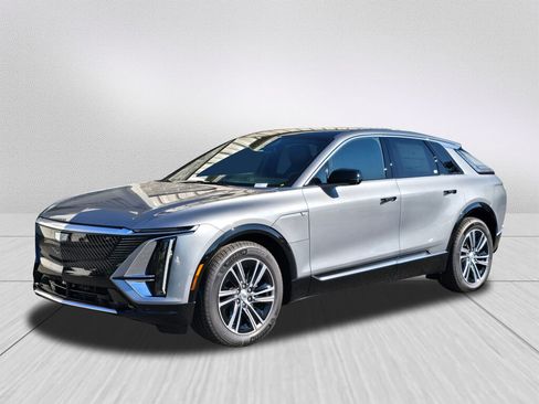 New 2026 Cadillac Lyriq Luxury image 1