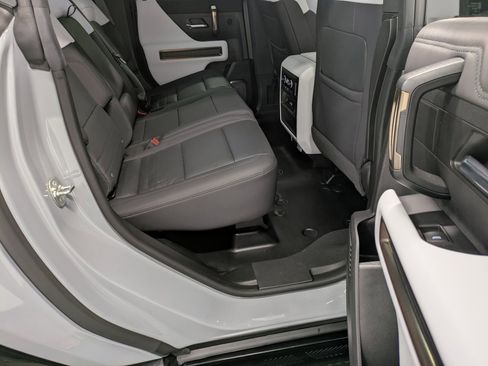 Used 2024 GMC Hummer EV 3X w/ Extreme Off-Road Package image 26