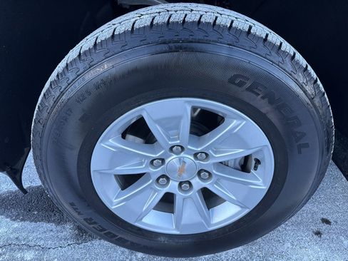 Used 2025 Chevrolet Silverado 1500 W/T w/ WT Value Package image 11