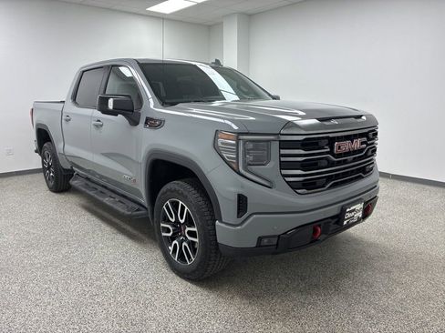 Used 2024 GMC Sierra 1500 AT4 w/ Technology Package AWD/4WD image 2