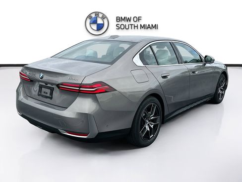 New 2026 BMW 530i w/ Convenience Package RWD image 6