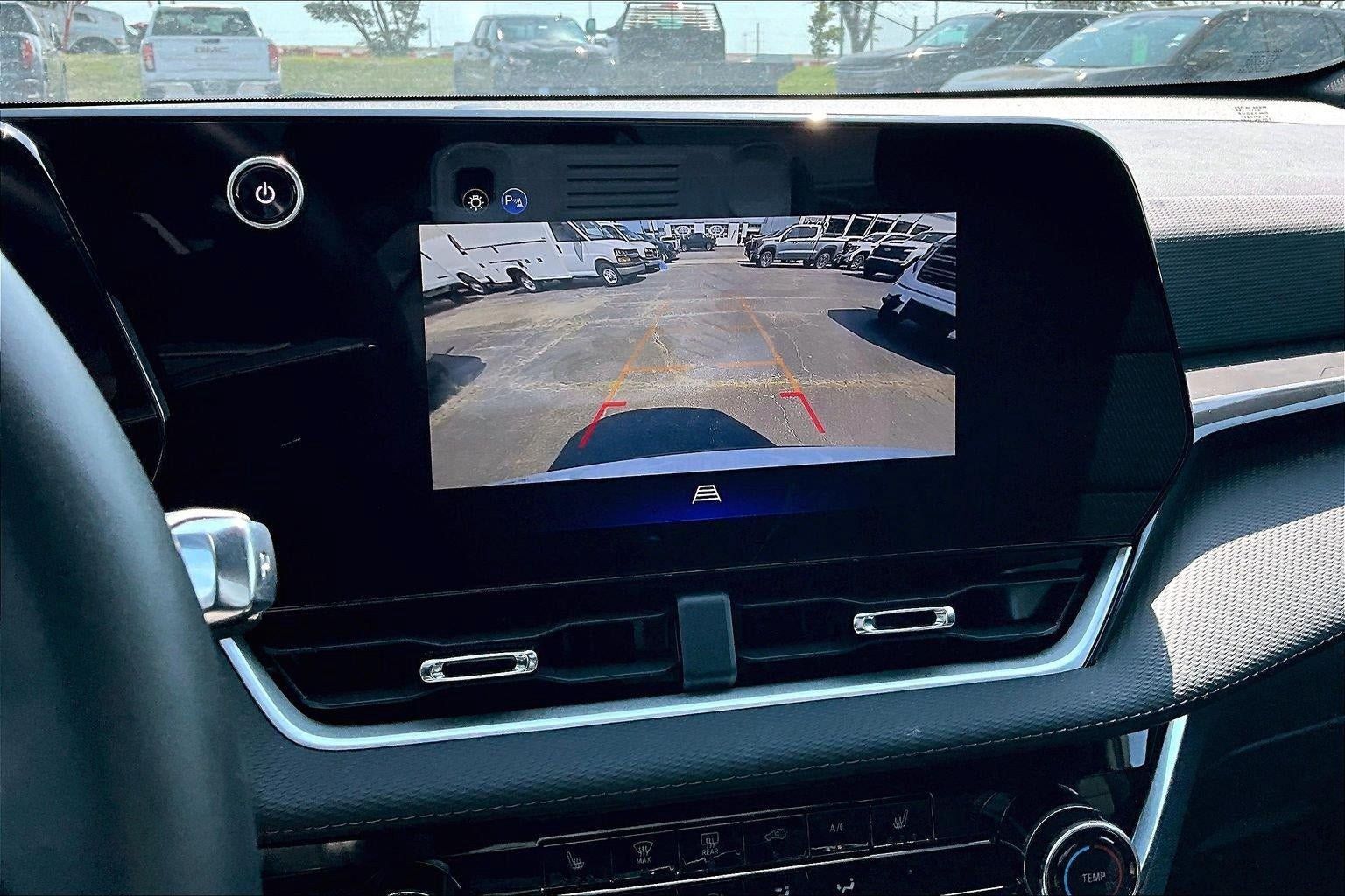 Used 2026 Chevrolet Equinox LT FWD image 22