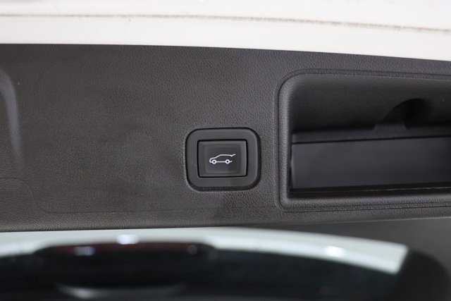 Used 2023 GMC Terrain SLT w/ Tech Package AWD/4WD image 36