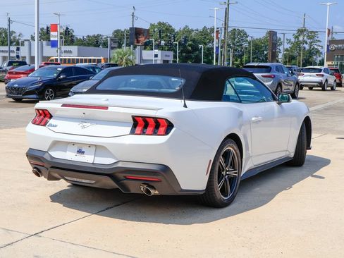 Used 2025 Ford Mustang Premium RWD image 23