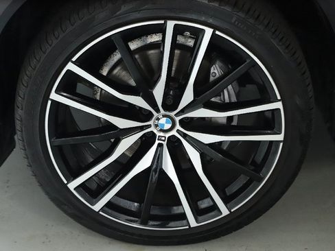 Certified 2024 BMW X5 xDrive40i w/ M Sport Package image 36