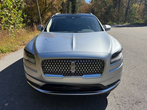 Used 2022 Lincoln Nautilus Reserve w/ Luxury Package image 3