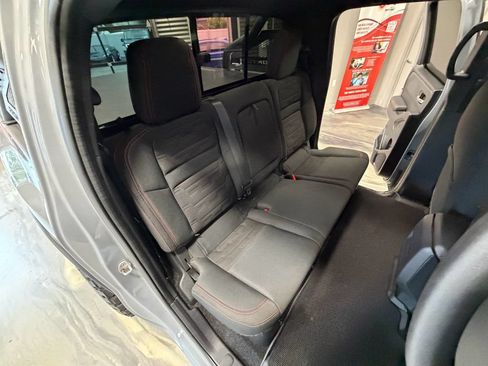 Used 2022 Nissan Frontier PRO-4X w/ Off-Road Protection Package AWD/4WD image 5