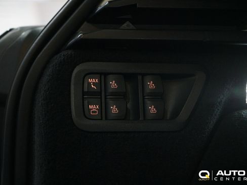 Used 2023 BMW X7 xDrive40i image 52