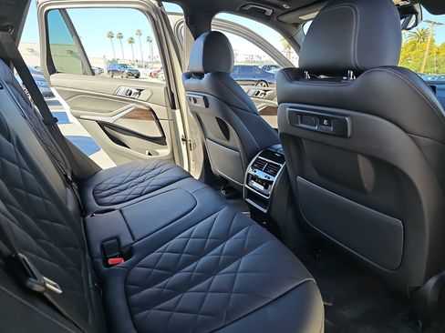 Used 2023 BMW X5 sDrive40i w/ Parking Assistance Package image 11