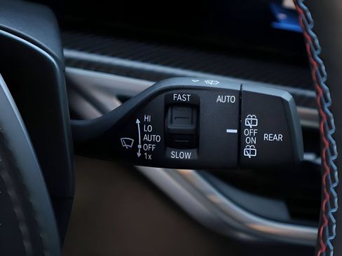 Used 2025 BMW X5 M60i AWD/4WD image 35