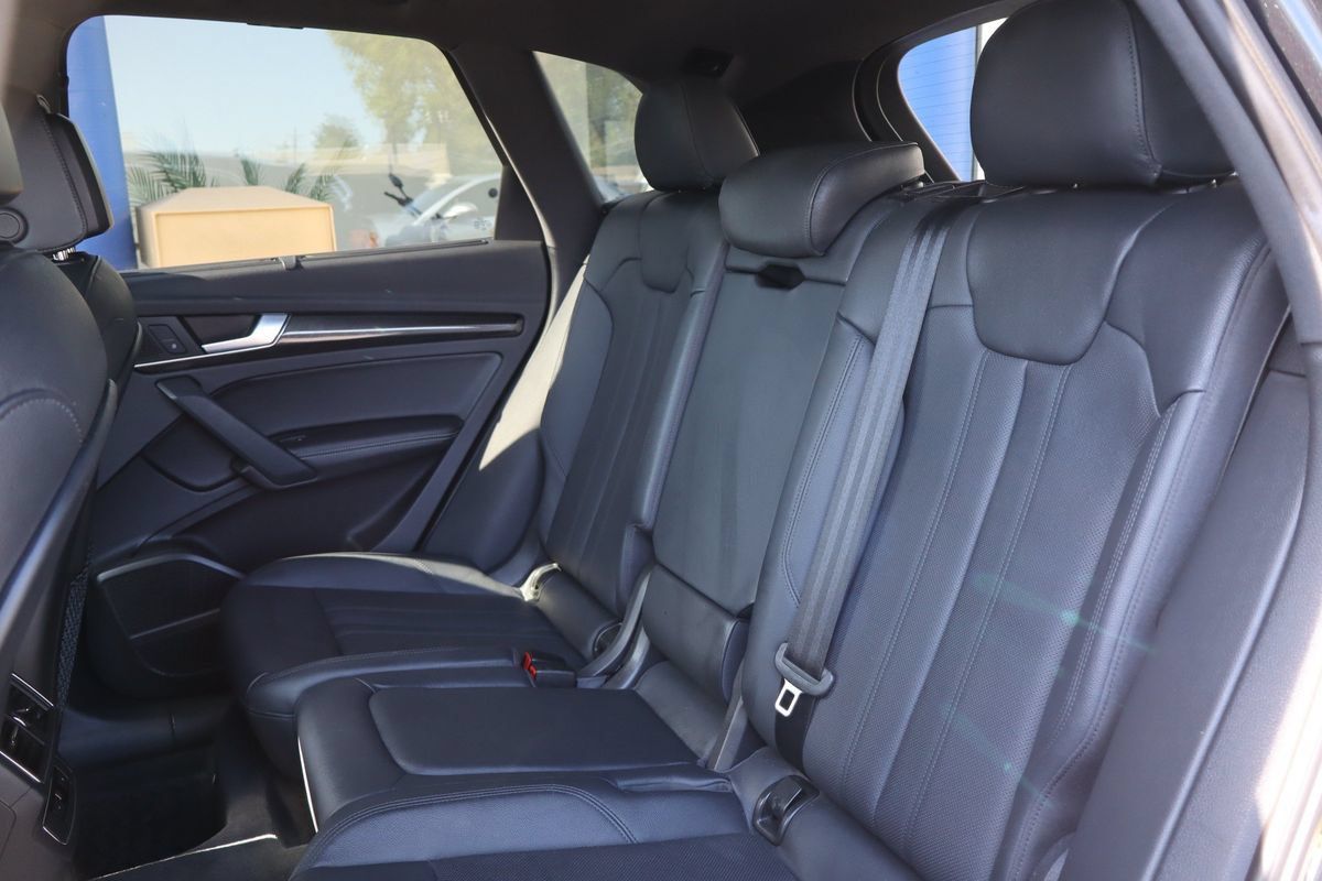 Used 2018 Audi SQ5 Premium Plus w/ S Sport Package AWD/4WD image 11
