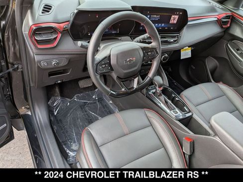 Used 2024 Chevrolet TrailBlazer RS w/ Convenience Package image 20