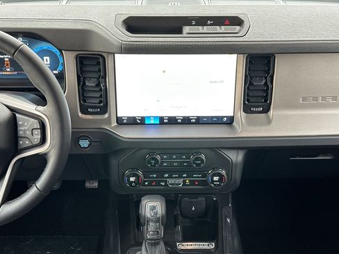 New 2025 Ford Bronco Outer Banks image 20