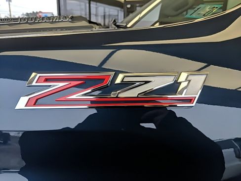 Used 2021 Chevrolet Silverado 2500 LTZ w/ LTZ Plus Package image 13