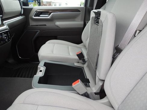 Used 2025 Chevrolet Silverado 2500 LT image 35