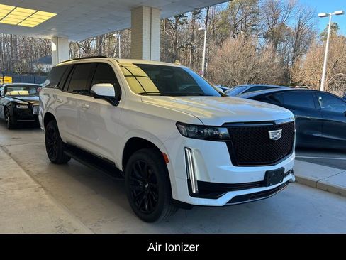 Used 2021 Cadillac Escalade Sport w/ Driver Assist Tech Package image 8