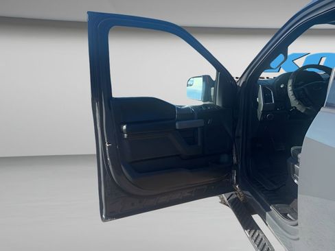 Used 2016 Ford F150 XLT w/ Equipment Group 302A Luxury image 13