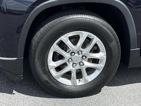 Used 2020 Chevrolet Traverse LT w/ Driver Confidence II Package AWD/4WD image 7