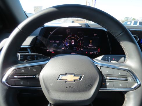 Used 2025 Chevrolet Tahoe Premier image 18