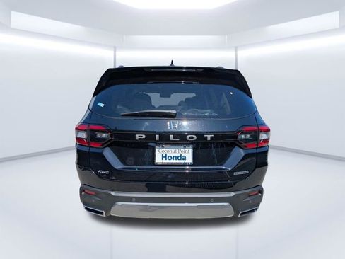New 2026 Honda Pilot Touring image 5