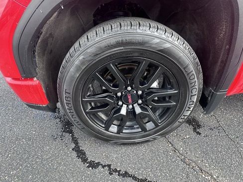 Used 2022 GMC Sierra 1500 Elevation image 9