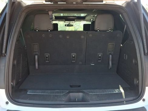Used 2021 Chevrolet Tahoe Z71 w/ Rear Media and Nav Package AWD/4WD image 31