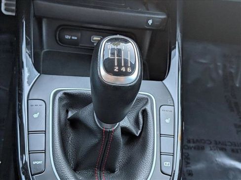 Used 2022 Kia Forte GT image 12