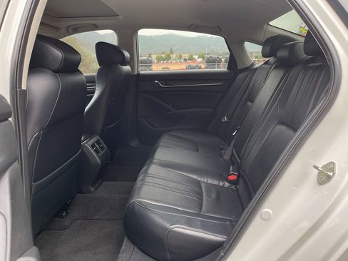 Used 2018 Honda Accord EX-L image 18