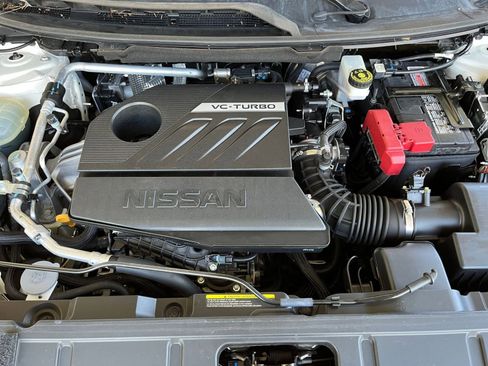 Used 2023 Nissan Rogue SL w/ SL Premium Package image 32