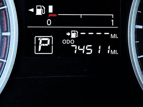 Used 2018 Nissan Kicks S image 23