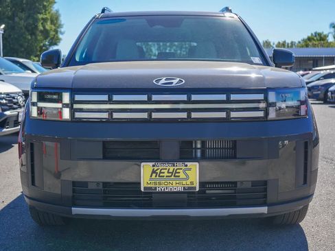 Used 2025 Hyundai Santa Fe SEL image 2