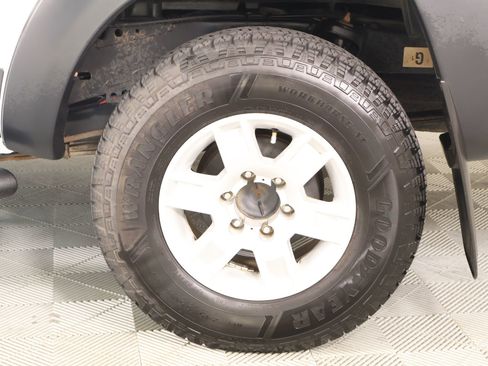 Used 2013 Toyota Tacoma 4x4 Double Cab w/ Convenience Pkg image 17