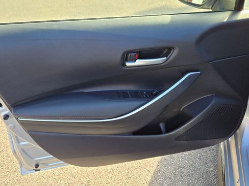 Used 2025 Toyota Corolla SE image 21