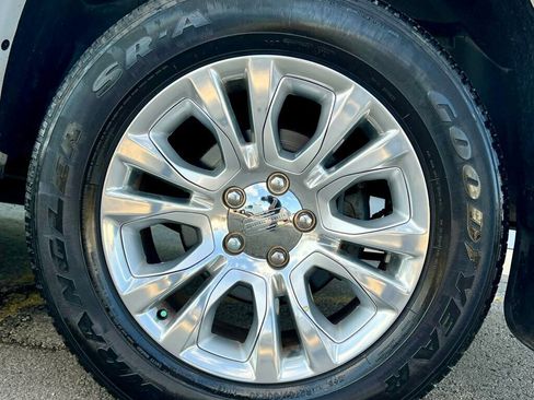 Used 2017 RAM 1500 Laramie Longhorn RWD image 35
