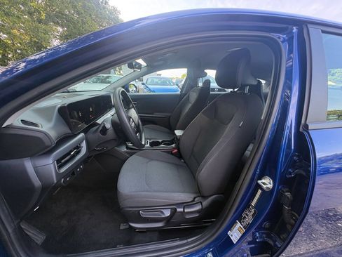 Used 2025 Kia K4 FWD image 20