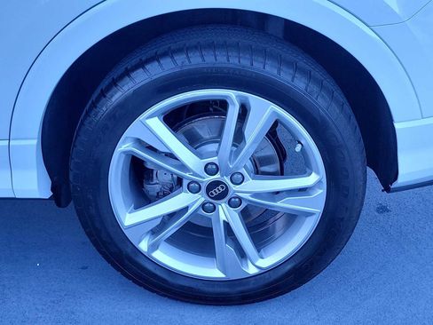 Certified 2023 Audi Q3 2.0T Premium Plus w/ Premium Plus Package image 12