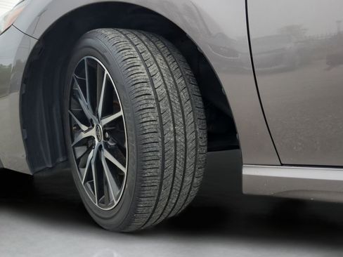 Used 2022 Toyota Camry SE w/ Carpet Mat Package (TMS) FWD image 61