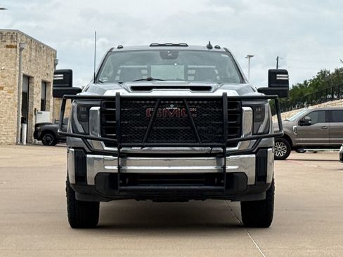 Used 2024 GMC Sierra 3500 Pro AWD/4WD image 2