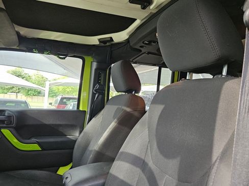 Used 2017 Jeep Wrangler Unlimited Sport w/ Quick Order Package 24S AWD/4WD image 16