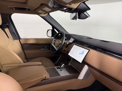 New 2026 Land Rover Range Rover SE image 33