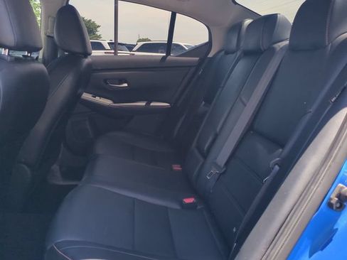 Used 2023 Nissan Sentra SR w/ SR Premium Package FWD image 13