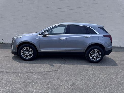 Used 2021 Cadillac XT5 Premium Luxury image 2