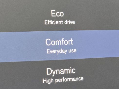 Used 2019 Volvo S60 T6 Momentum image 7