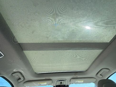 Used 2016 Volvo XC90 T6 Momentum w/ Momentum Plus Package image 29