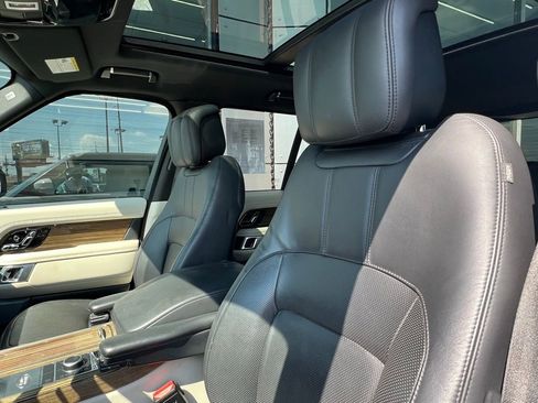 Used 2018 Land Rover Range Rover HSE image 35