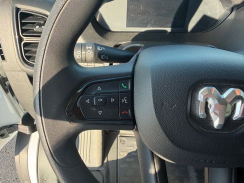Used 2025 RAM ProMaster 2500 w/ U-Haul Equipment Group FWD image 27
