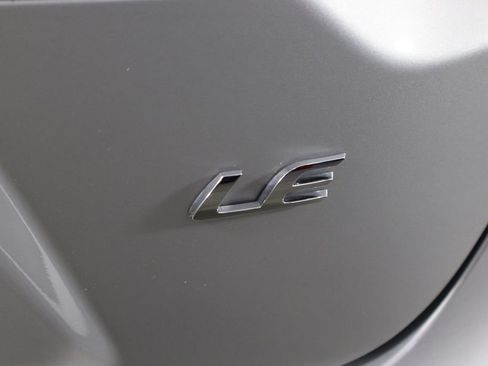 Used 2025 Toyota Corolla LE FWD image 41