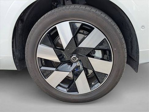 Used 2025 Volvo XC60 T8 Plus w/ Protection Package Premier AWD/4WD image 23